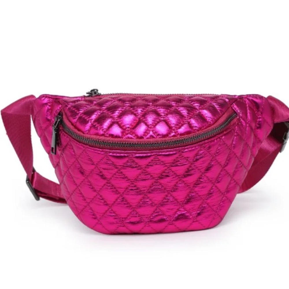 Moda Luxe Ariana Belt Bag – Metallic Quilted Fuchsia Vegan Leather - Picture 5 of 8
